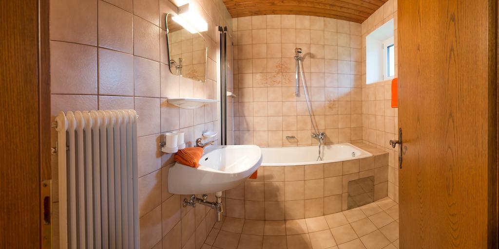 Pension Roasthof Neustift im Stubaital Chambre photo